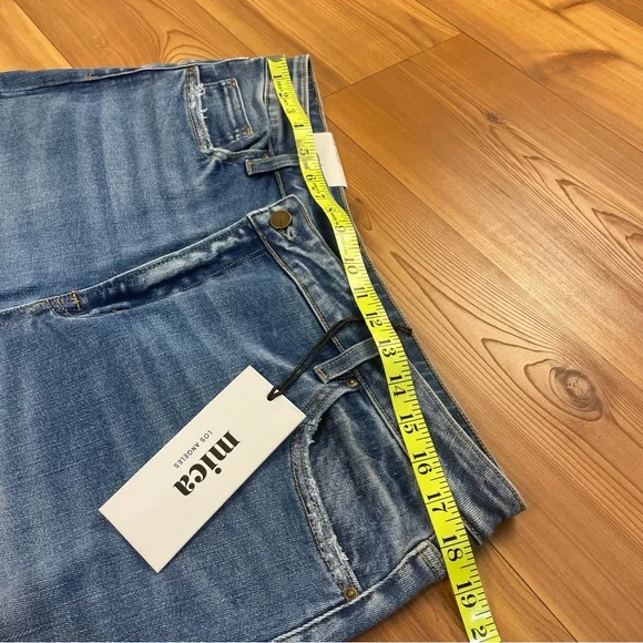 Mica Denim Criss Cross Boy Crop Distressed Fray Hem Stretchy 36” Waist New 32